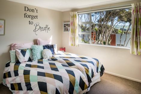 Photo of property in 6 Young Nicks Lane, Whitby, Porirua, 5024