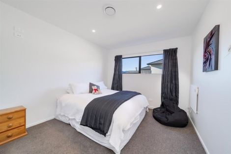 Photo of property in 18 Centre Crescent, Wanaka, 9305