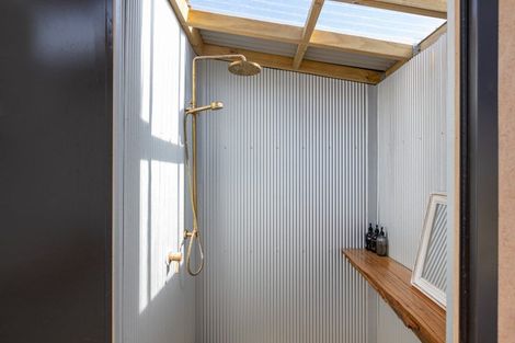 Photo of property in 3 Harapaki Road, Riversdale Beach, Masterton, 5872