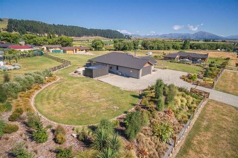 Photo of property in 1 Harris Place, Luggate, Wanaka, 9383
