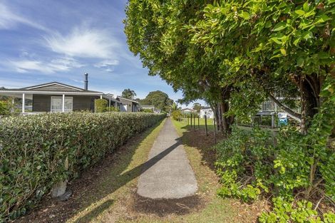 Photo of property in 20 Hardy Place, Cooks Beach, Whitianga, 3591