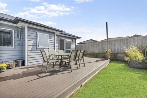 Photo of property in 11 Nirmal Place, Sunnyvale, Auckland, 0612