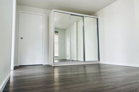 Photo of property in 28a Waimumu Road, Massey, Auckland, 0614