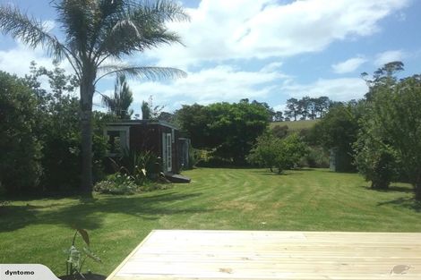 Photo of property in 6 Sandy Beach Road, Tinopai, Matakohe, 0593