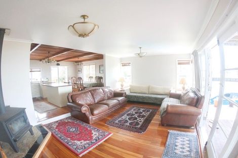 Photo of property in 897 East Coast Road, Kaiaua, Pokeno, 2473