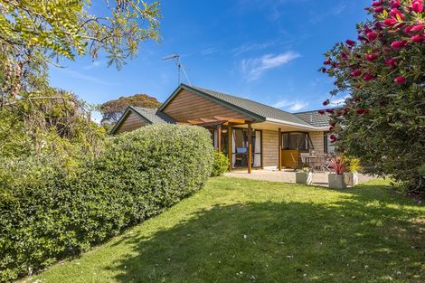 Photo of property in 5 Langdale Avenue, Paraparaumu, 5032