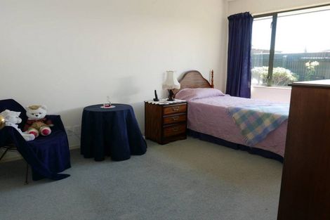 Photo of property in 2/21 Donegal Street, Belfast, Christchurch, 8051