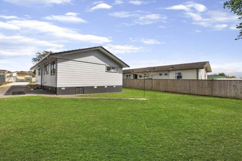 Photo of property in 72 Boundary Road, Clover Park, Auckland, 2019