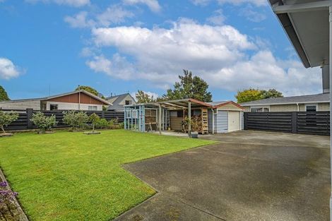 Photo of property in 20 Motuoapa Place, Kelvin Grove, Palmerston North, 4414