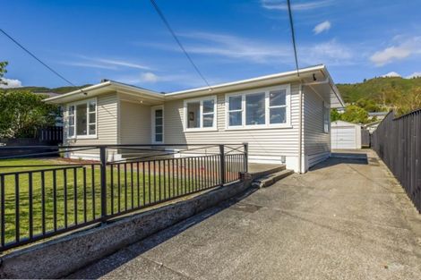 Photo of property in 14 Ruthven Road, Wainuiomata, Lower Hutt, 5014