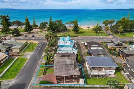 Photo of property in 2 Empire Road, Orewa, 0931