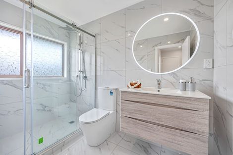 Photo of property in 12 Huber Street, Weymouth, Auckland, 2103