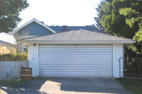 Photo of property in 17 Shirley Avenue, Papakura, 2110