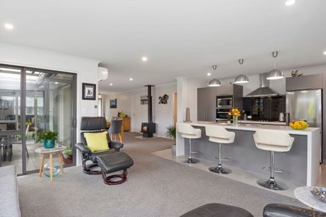 Photo of property in 30 Rainey Crescent, Papamoa Beach, Papamoa, 3118