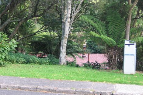 Photo of property in 26 Woodfern Crescent, Titirangi, Auckland, 0604
