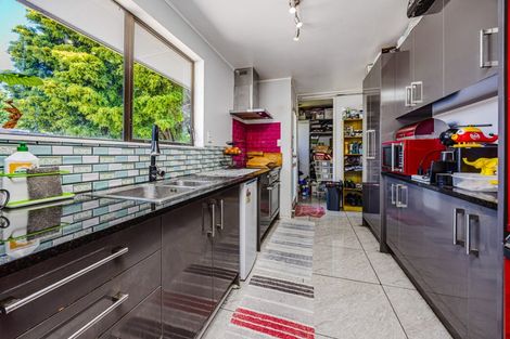 Photo of property in 2/2 Resolute Way, Papakura, 2110