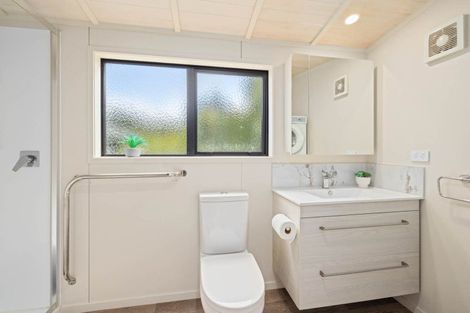 Photo of property in 8 Kellet Street, Opua, 0200