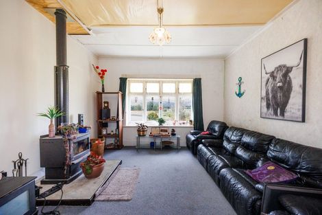 Photo of property in 35 Raukawa Road, Ashhurst, Palmerston North, 4470