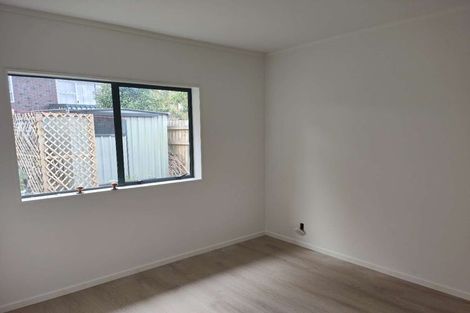 Photo of property in 2/4 Parker Avenue, New Lynn, Auckland, 0600
