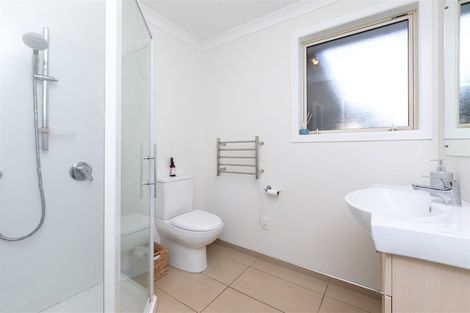 Photo of property in 40 Farquhars Road, Redwood, Christchurch, 8051