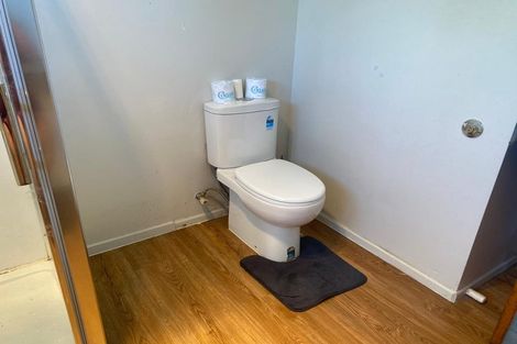 Photo of property in 3 Tiroroa Avenue, Te Atatu South, Auckland, 0610