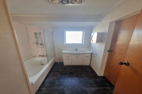 Photo of property in 23 Rewarewa Street, Owhata, Rotorua, 3010