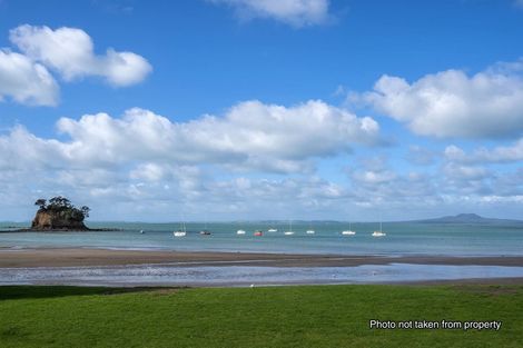 Photo of property in 2/9 Tipau Street, Torbay, Auckland, 0630