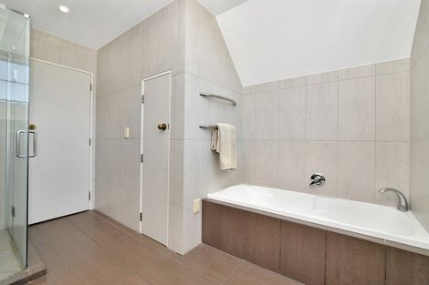 Photo of property in 11 Oceanview Road, Mount Maunganui, 3116