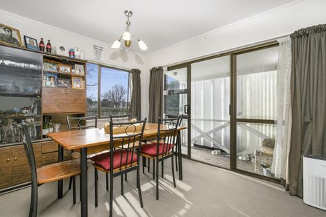 Photo of property in 12 Tilbrook Place, Papakura, 2110