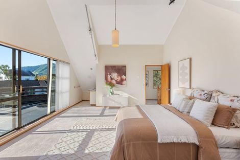 Photo of property in 37 Ngaio Road, Waikanae, 5036