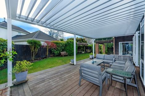 Photo of property in 22 Felstead Place, Avonhead, Christchurch, 8042