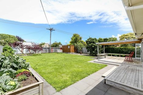 Photo of property in 6 Kaimata Street, Brooklands, New Plymouth, 4310