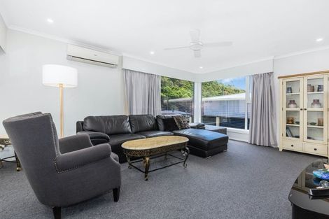 Photo of property in 33 Sunny Grove, Wainuiomata, Lower Hutt, 5014