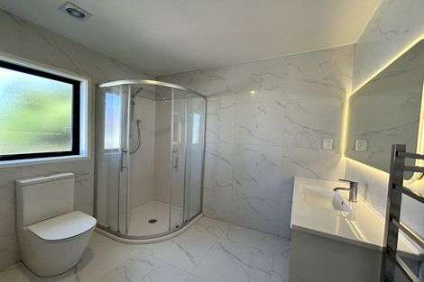 Photo of property in 66 Casuarina Road, Half Moon Bay, Auckland, 2012