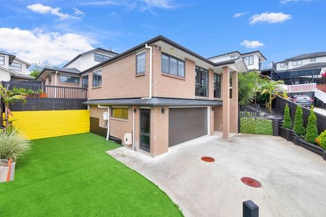Photo of property in 12 San Casello Rise, Henderson, Auckland, 0612