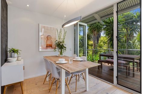 Photo of property in 50a Colonial Road, Birkenhead, Auckland, 0626