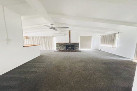 Photo of property in 13 Lismore Place, Papatoetoe, Auckland, 2025