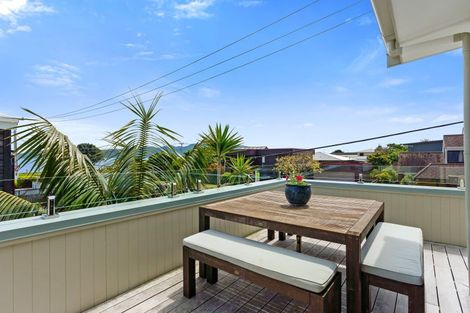 Photo of property in 4 Tahi Road, Paraparaumu Beach, Paraparaumu, 5032