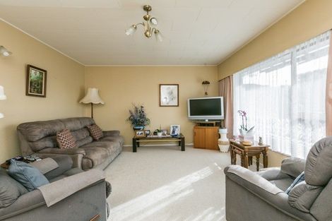 Photo of property in 2/17 Ngarimu Crescent, Taradale, Napier, 4112