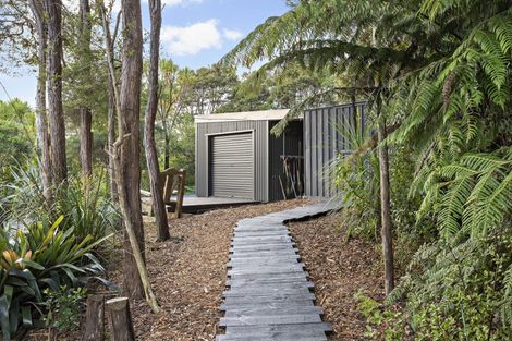 Photo of property in 10 Bendalls Lane, Oratia, Auckland, 0604