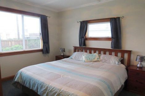 Photo of property in 5 Maratahu Street, Westown, New Plymouth, 4310