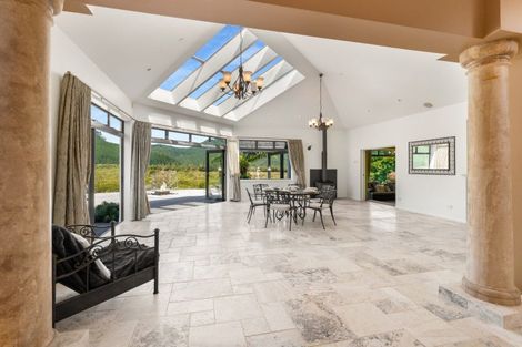 Photo of property in 82 Opoutere Road, Whangamata, 3691