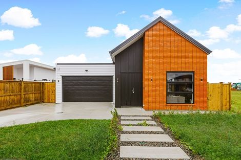 Photo of property in 41 Kaitiaki Drive, Clarks Beach, 2122