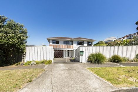 Photo of property in 37 Hicks Crescent, Waikanae Beach, Waikanae, 5036