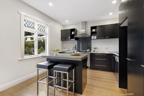 Photo of property in 22 Eden Street, Island Bay, Wellington, 6023