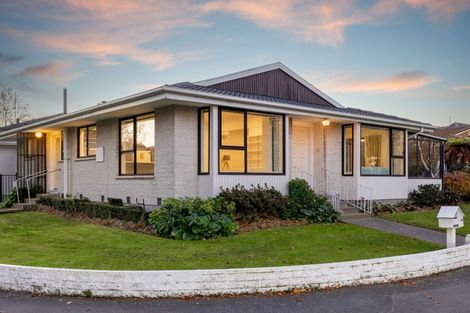 Photo of property in 68 Solway Avenue, Ilam, Christchurch, 8041