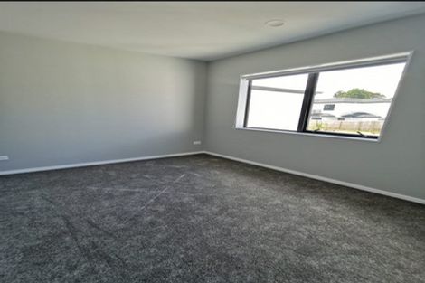 Photo of property in 13a Windermere Crescent, Blockhouse Bay, Auckland, 0600