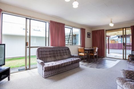 Photo of property in 6b Hori Street, Vogeltown, New Plymouth, 4310