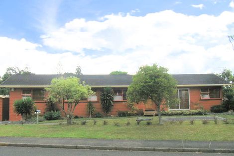 Photo of property in 13 Lemnos Place, Titirangi, Auckland, 0604