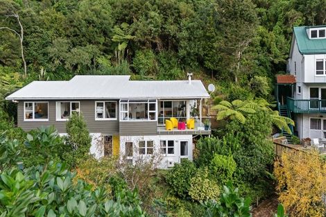 Photo of property in 57 Rona Street, Eastbourne, Lower Hutt, 5013